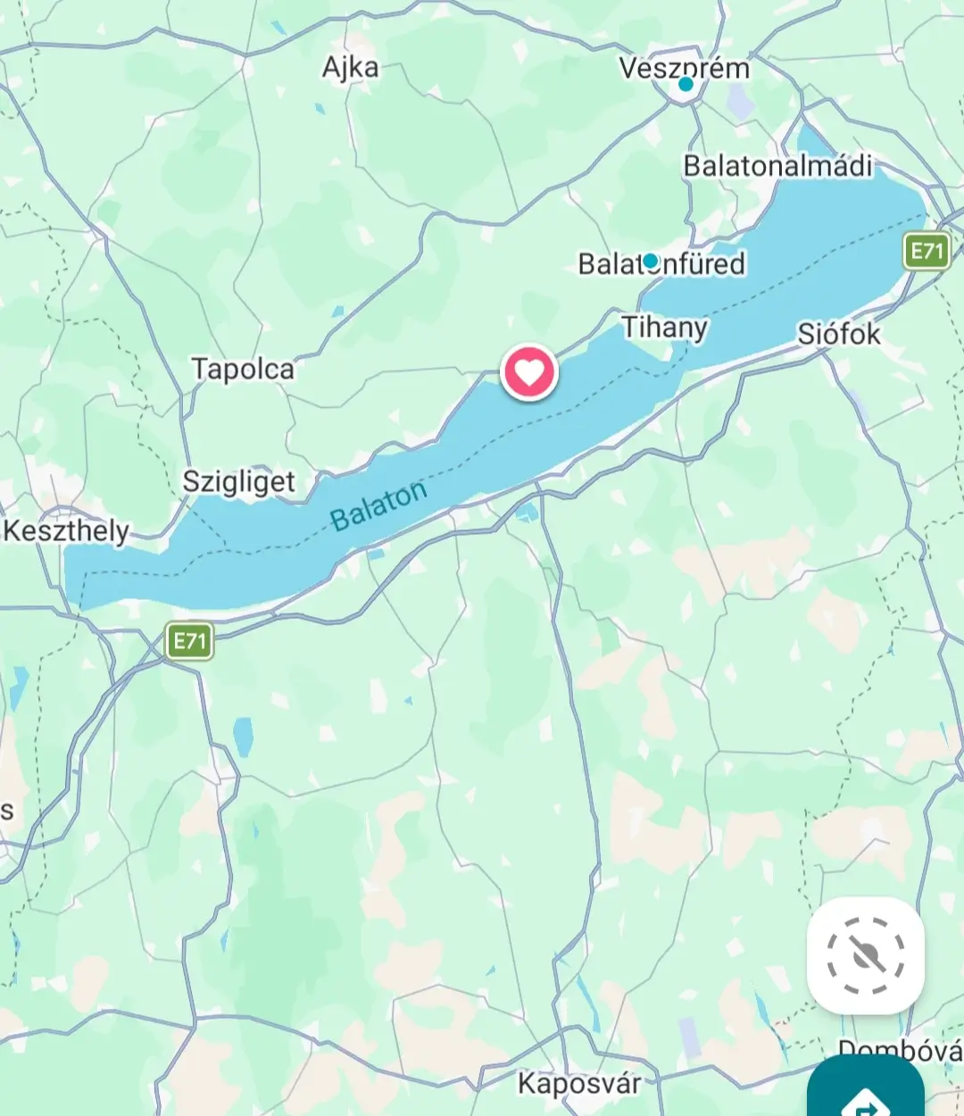 Karten-Ausschnitt von Balatonakali am Nordufer des Balaton, mit der Lage der Immobilie markiert